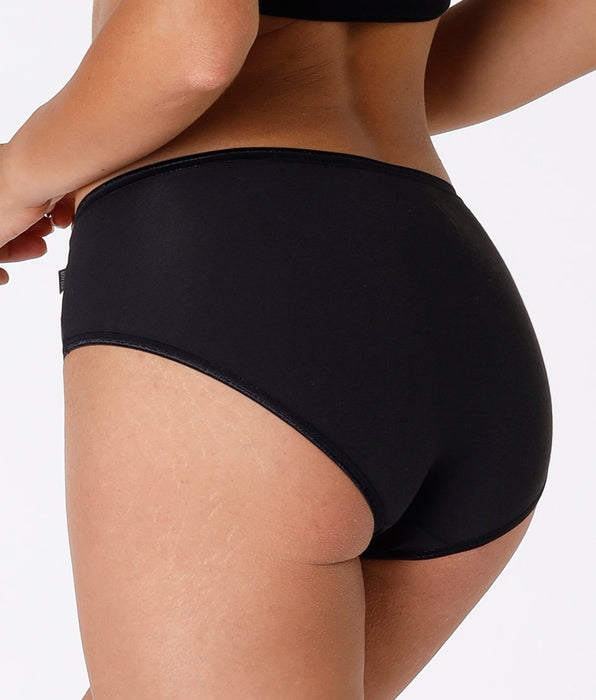 Lovable Lovely midi briefs, black in soft cotton