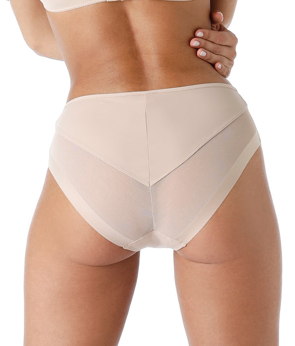 Lovable Classic Invisible Midi Briefs in microfiber and tulle, powder pink