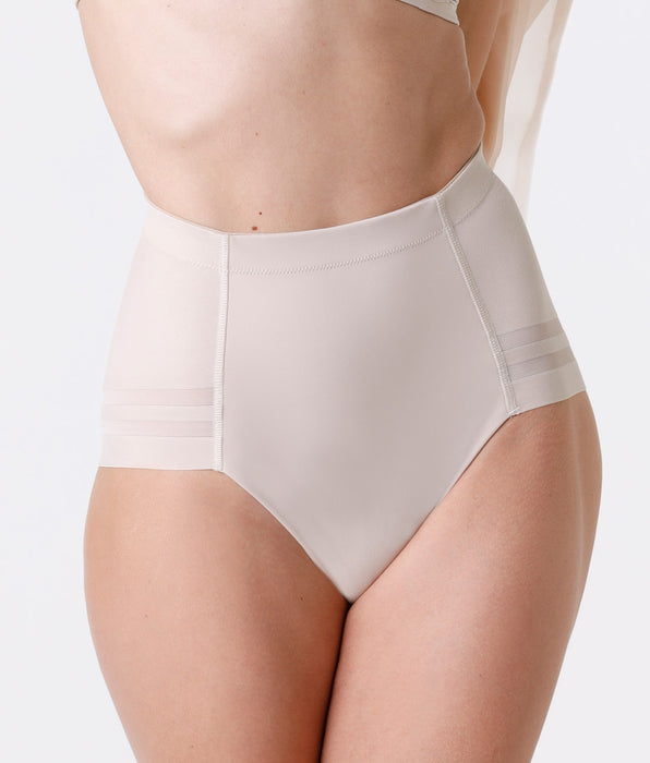 Lovable Modern Shaping control girdle in double microfiber and tulle, skin
