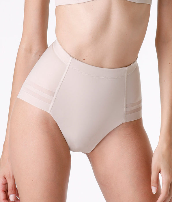 Lovable Modern Shaping control girdle in double microfiber and tulle, skin