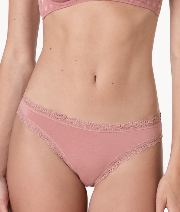 Lovable Lovable Panties briefs in stretch cotton and lace, powder pink
