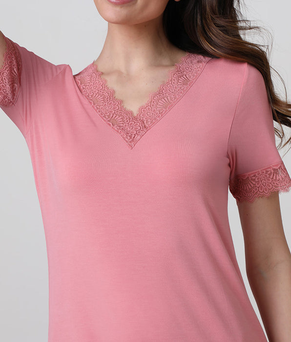 Lovable Short-sleeved nightdress with V-neck Elegant Modal, mauve pink