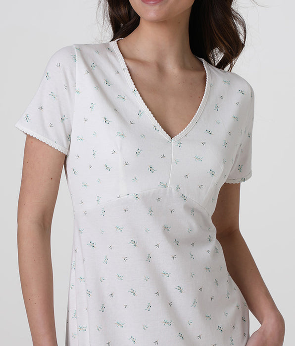 Lovable Short-sleeved nightdress with V-neck in jersey, printed milk white
