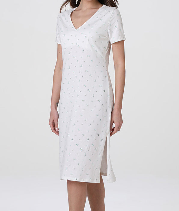 Lovable Short-sleeved nightdress with V-neck in jersey, printed milk white